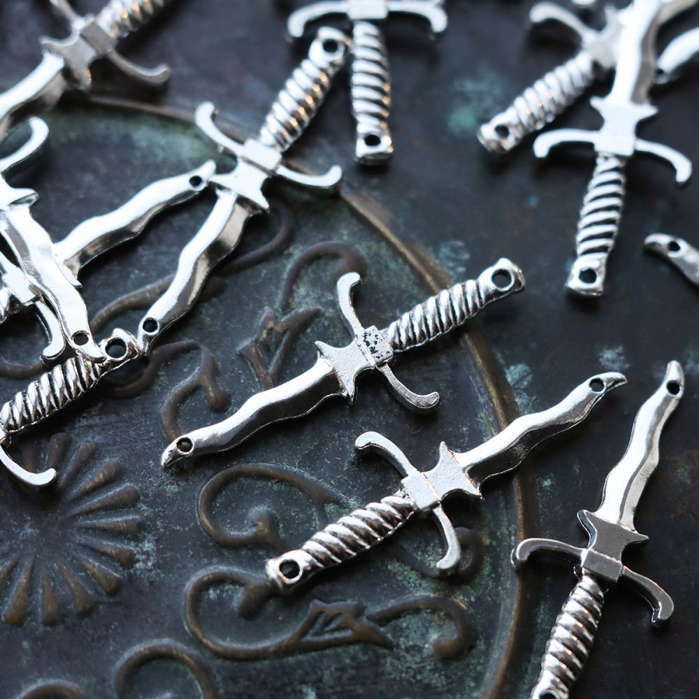 коннектор "кинжал", цвет античное серебро, 40x16x3 мм