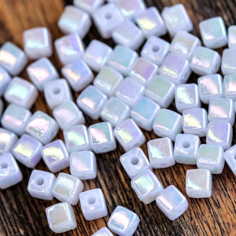 бусина, акрил "пастель-кубик", белый перламутр, 4x4 мм (уп 4 гр)