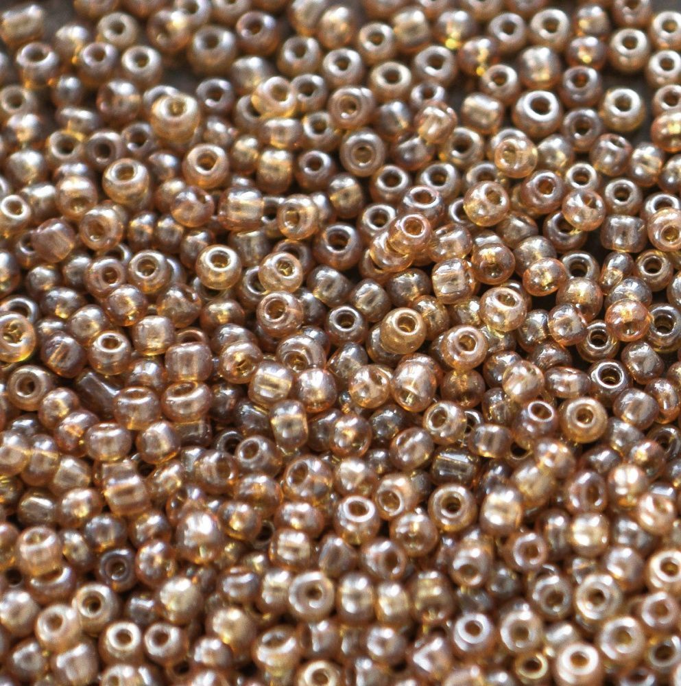 бисер "радуга", цвет коньячный люстровый, 12/0 (уп 7 г)