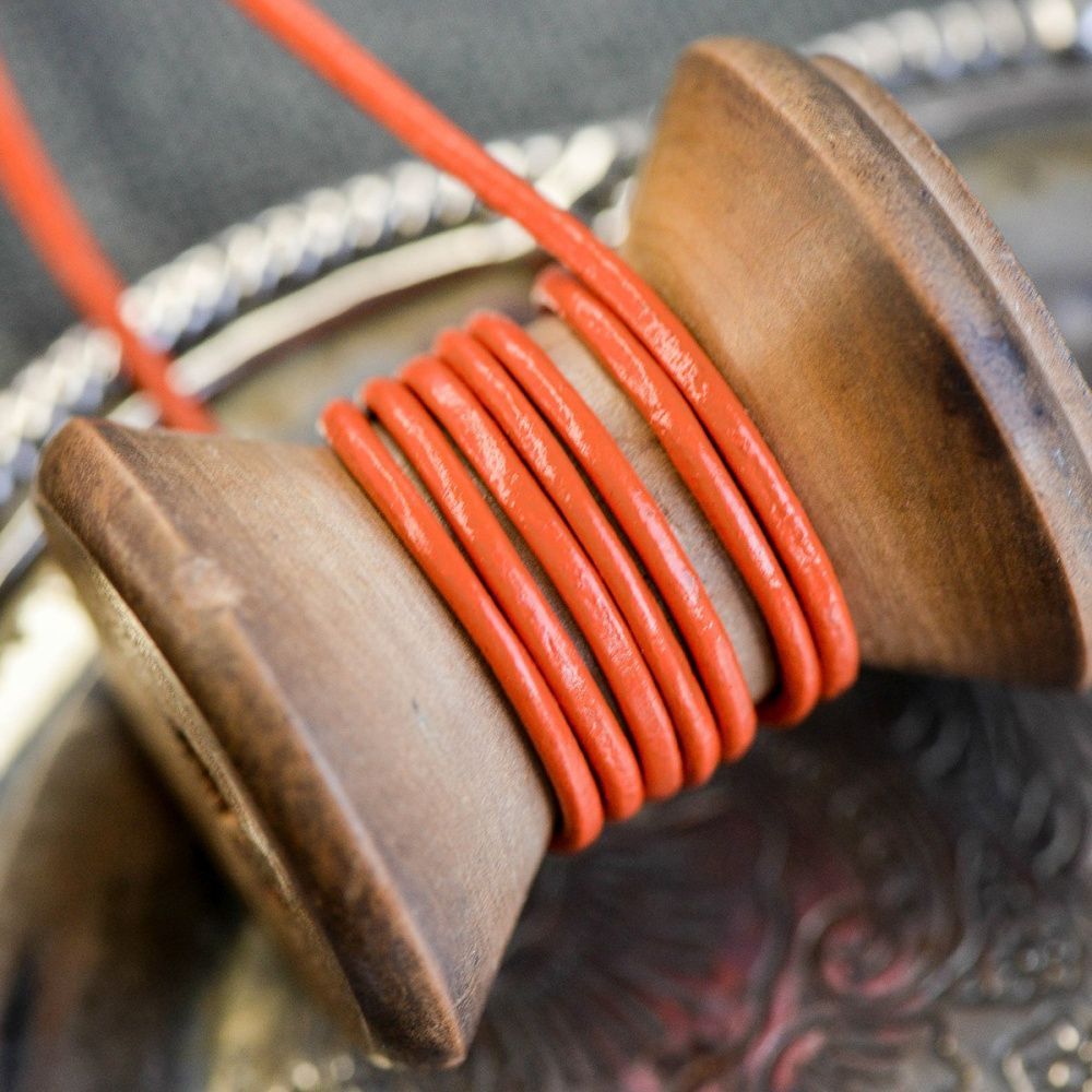 шнур кожаный, цвет оранжево-красный, диаметр 2 мм