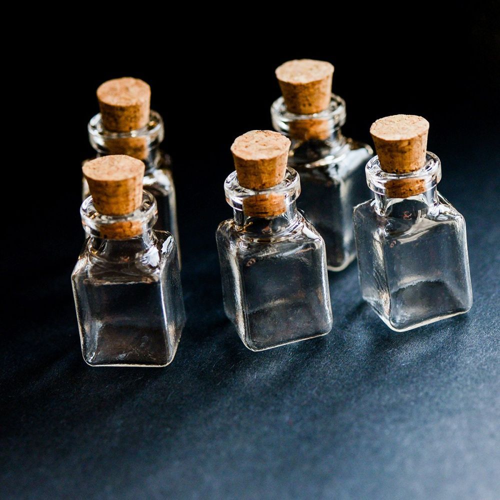 бутылочка с крышкой квадратная, прозрачная, 25x14x14 мм