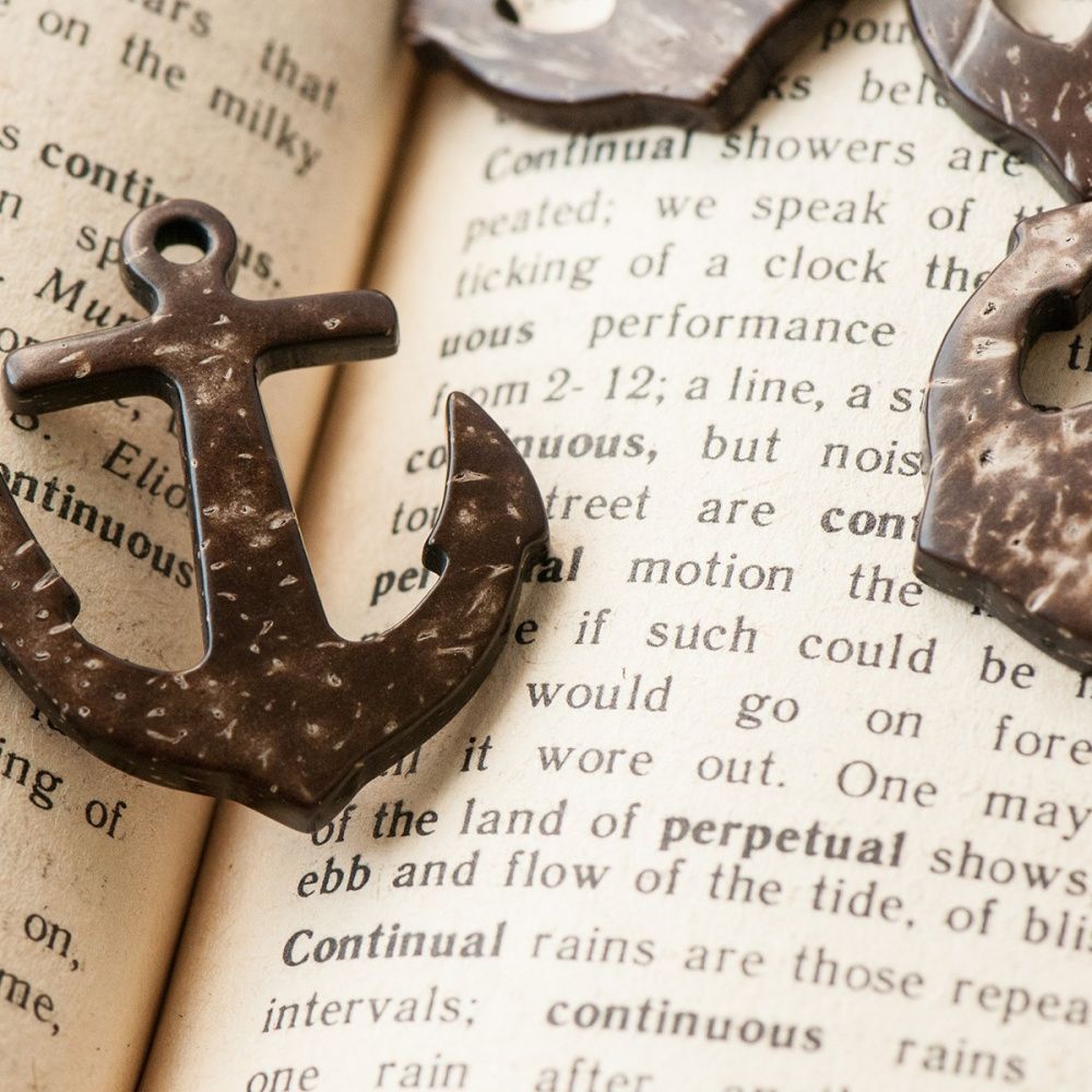 подвеска из кокоса "якорь", цвет коричневый, 35х31х5 мм