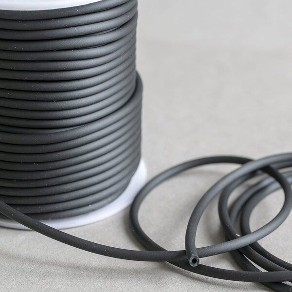 шнур резиновый, с отверстием, цвет черный, диаметр 3 мм