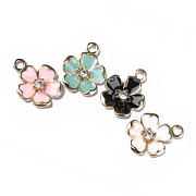 Подвеска металл "Цветок сливы", эмаль, св.золото/белый, 16x12.5x3 мм