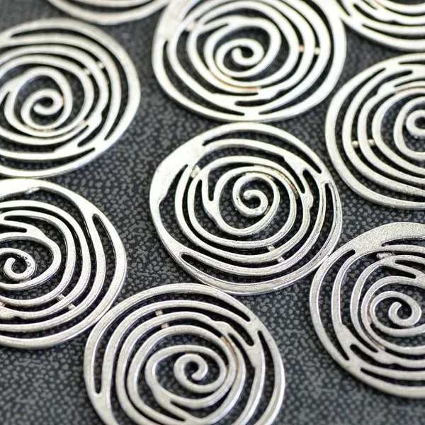 подвеска металлическая "вортекс", цвет античное серебро, 40x38x2 мм