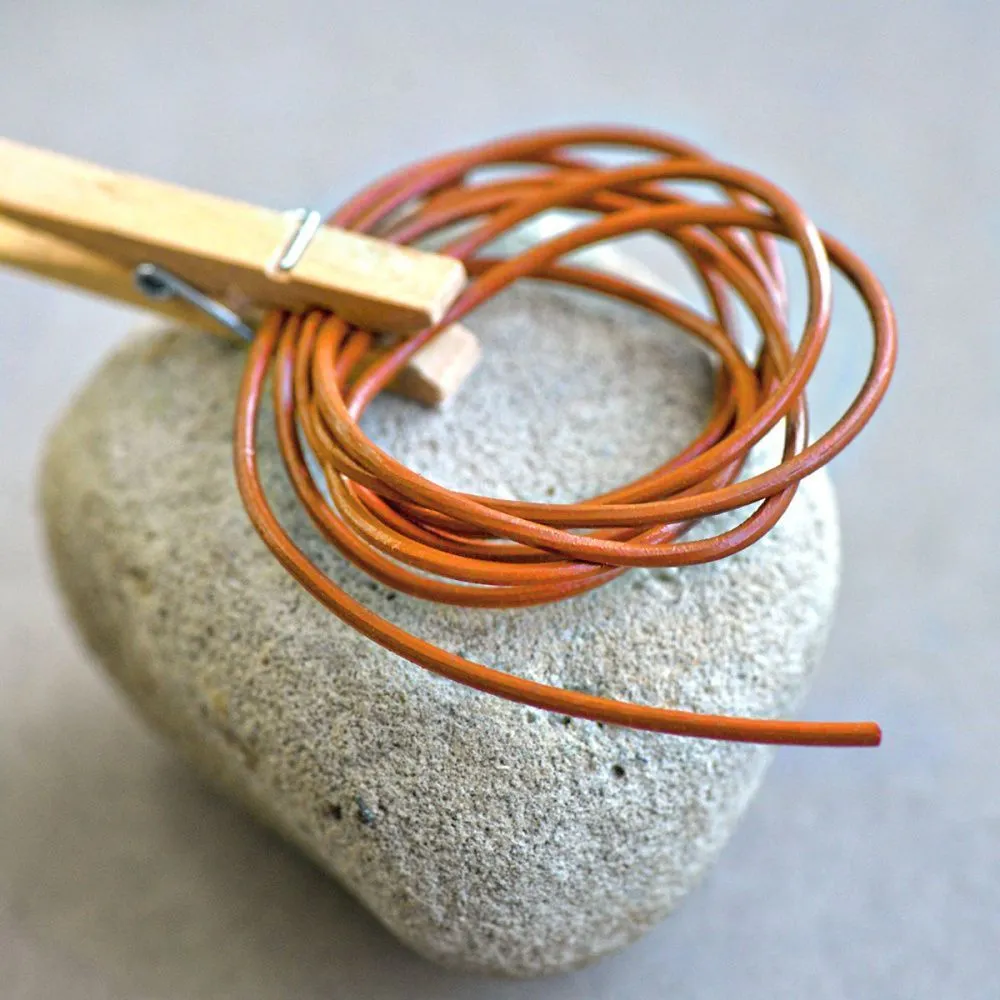 шнур кожаный, цвет рыже-коричневый, диаметр 2 мм