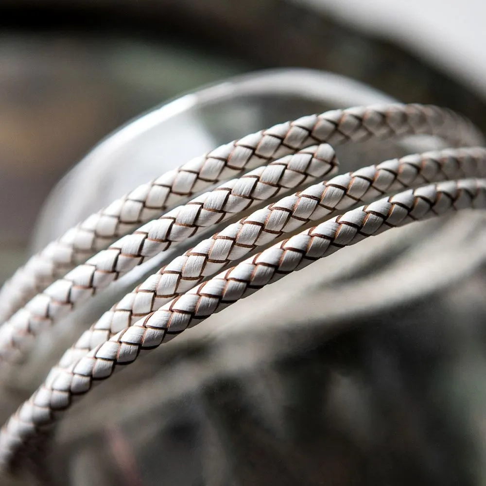 шнур кожаный круглый, плетеный, цвет белый, диаметр 5 мм