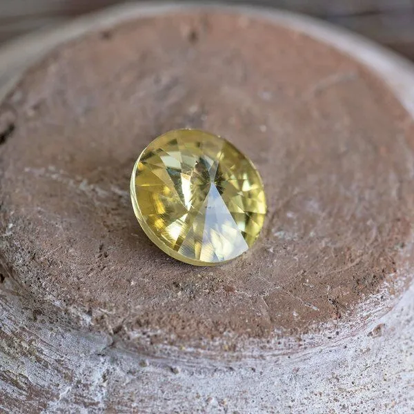 кабошон стекло риволи, цвет шампанского, 14х7 мм