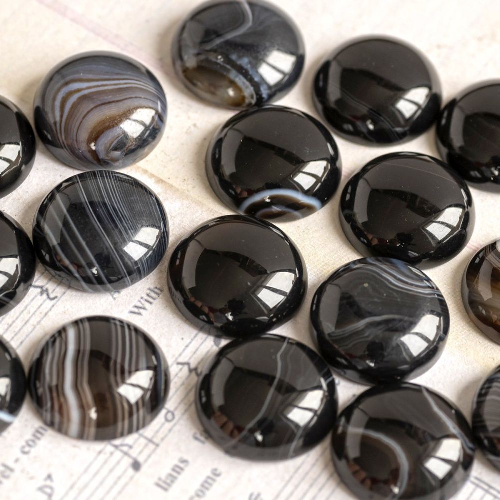кабошон агат ботсвана круглый, цвет черный полосатый, 16x6 мм