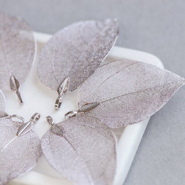 подвеска металлическая "ажурный лист", гальваника, цвет фиолетовый, 85-55x40-25x1 мм