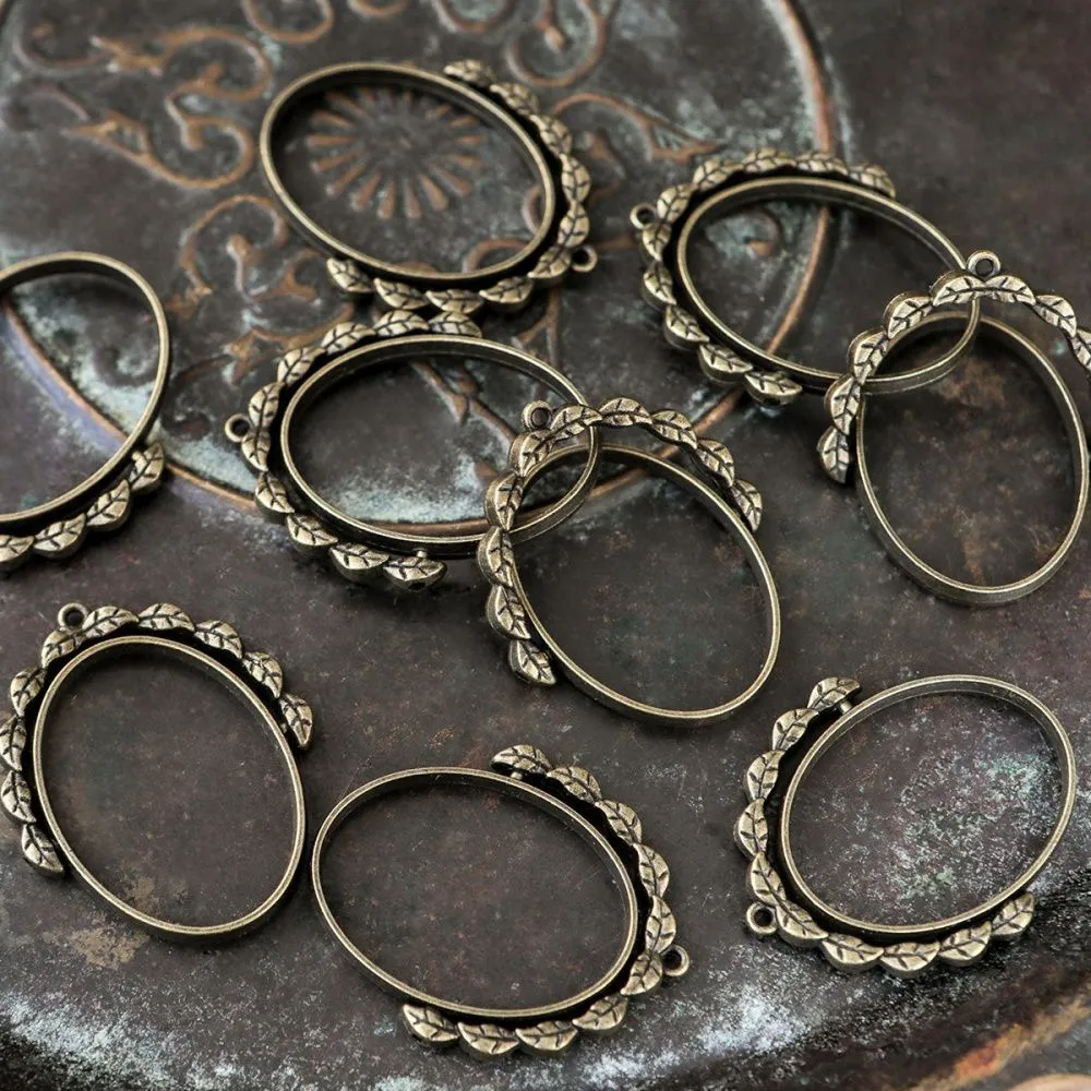 сеттинг-рамка "кокошник", цвет античная бронза, 38x31.5x3.5 мм