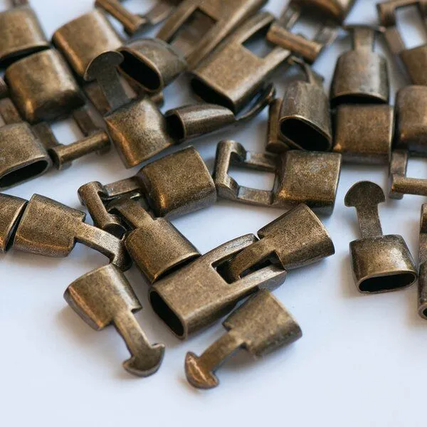 Замочки застежка "защелка", цвет античная бронза, 12х36х7 мм