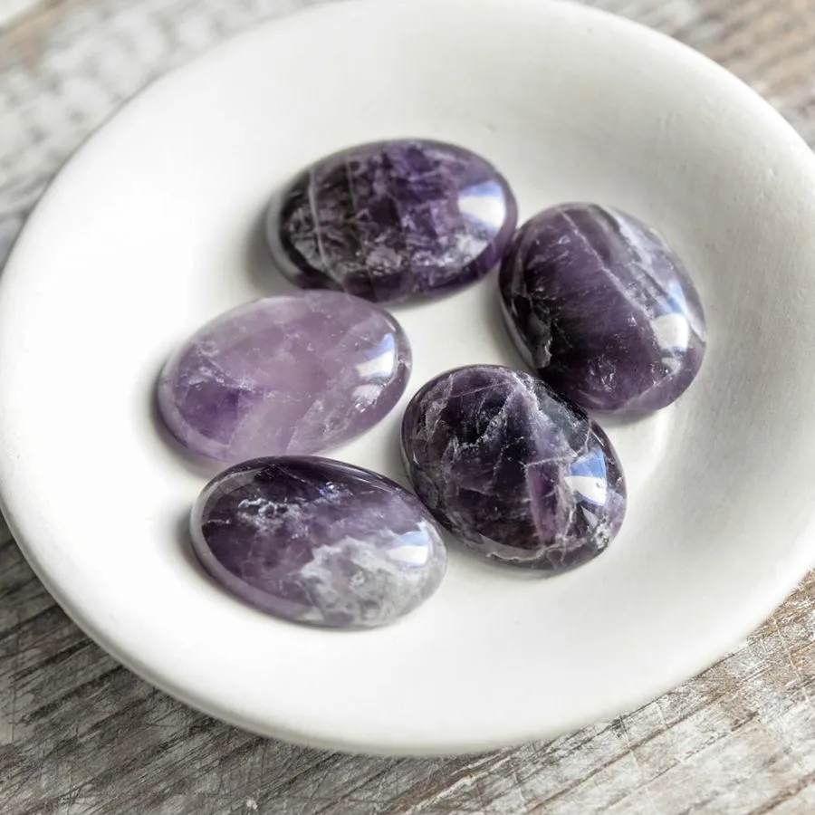 кабошон аметист овальный, цвет фиолетовый, 30x22x6.8 мм